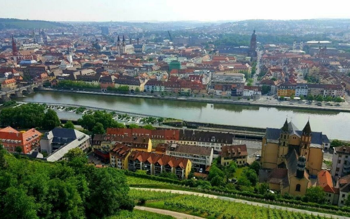 1611147212wrrzburg blick von oben fh 2019 1611147212wrrzburg blick von oben fh 2019